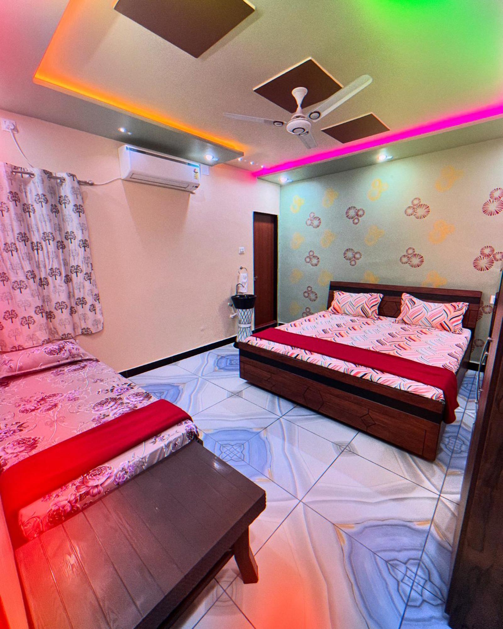 Kamdhenu Home Stay Garudeshwar Bagian luar foto