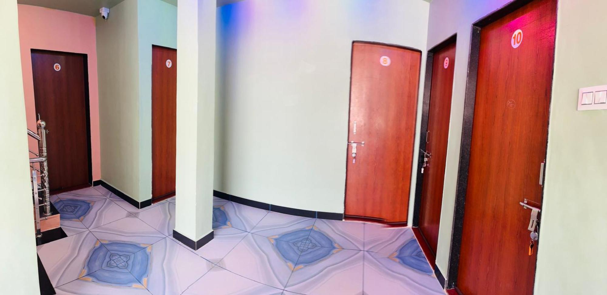 Kamdhenu Home Stay Garudeshwar Bagian luar foto